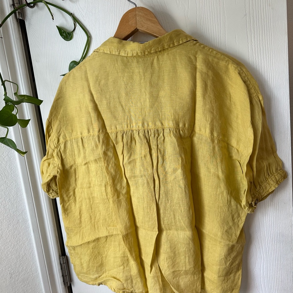 Pilcro Sunny Yellow Short Sleeve Button-up Blouse - Picture 4 of 6